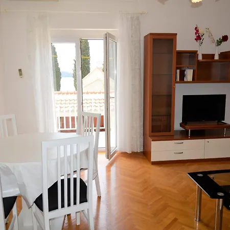Apartment Grosse Mit Meerblick, Wenige Schritte Vom Entfernt